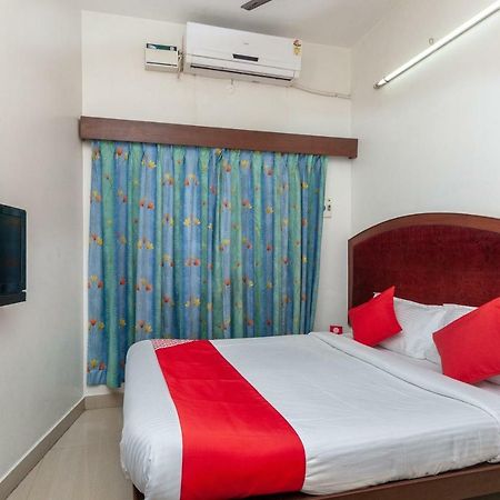 Oyo 8410 Rajeswari Tower Hotel Chennai Exterior foto