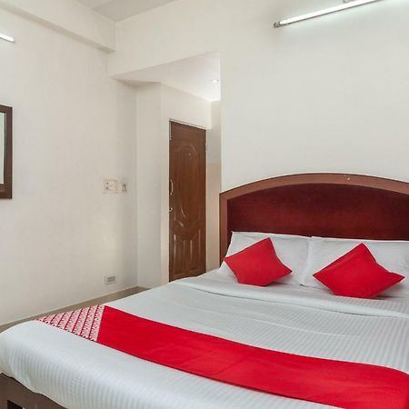 Oyo 8410 Rajeswari Tower Hotel Chennai Exterior foto