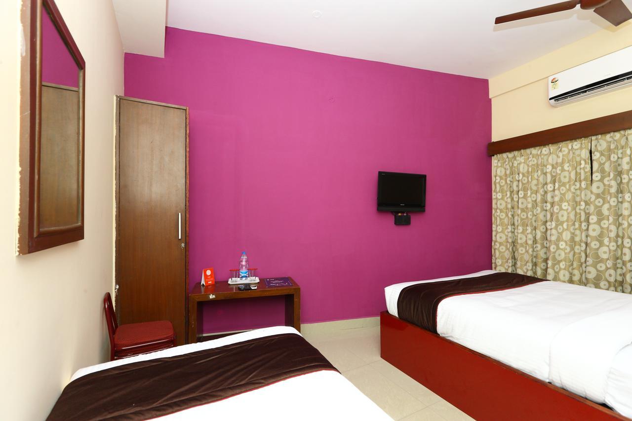 Oyo 8410 Rajeswari Tower Hotel Chennai Exterior foto