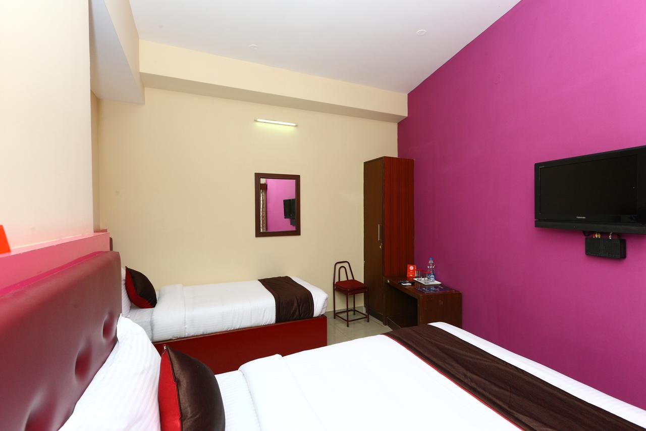 Oyo 8410 Rajeswari Tower Hotel Chennai Exterior foto
