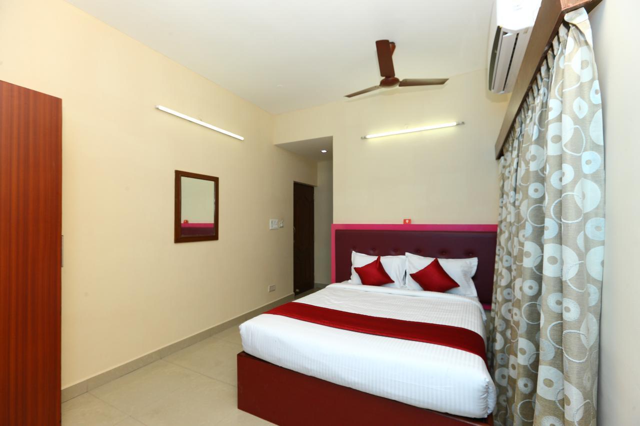 Oyo 8410 Rajeswari Tower Hotel Chennai Exterior foto
