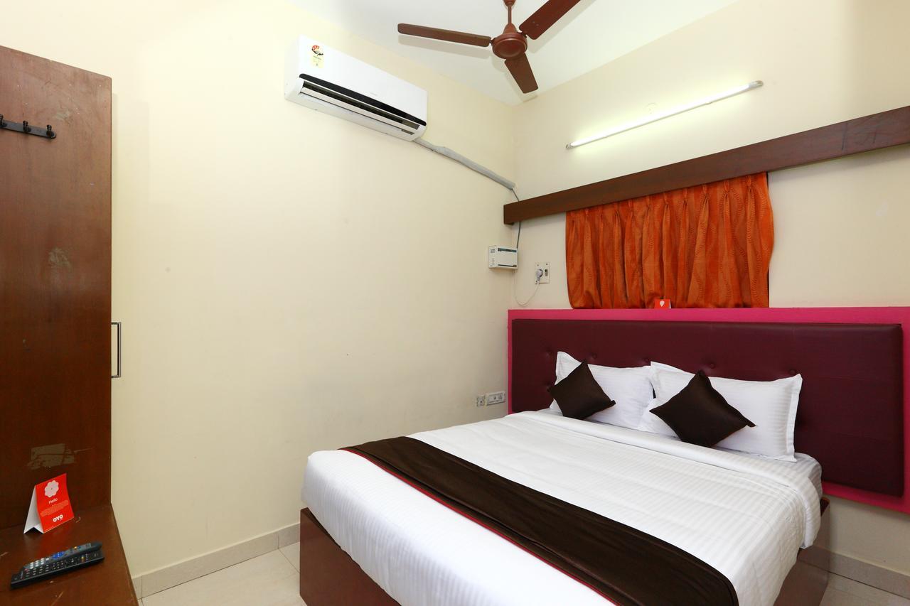 Oyo 8410 Rajeswari Tower Hotel Chennai Exterior foto