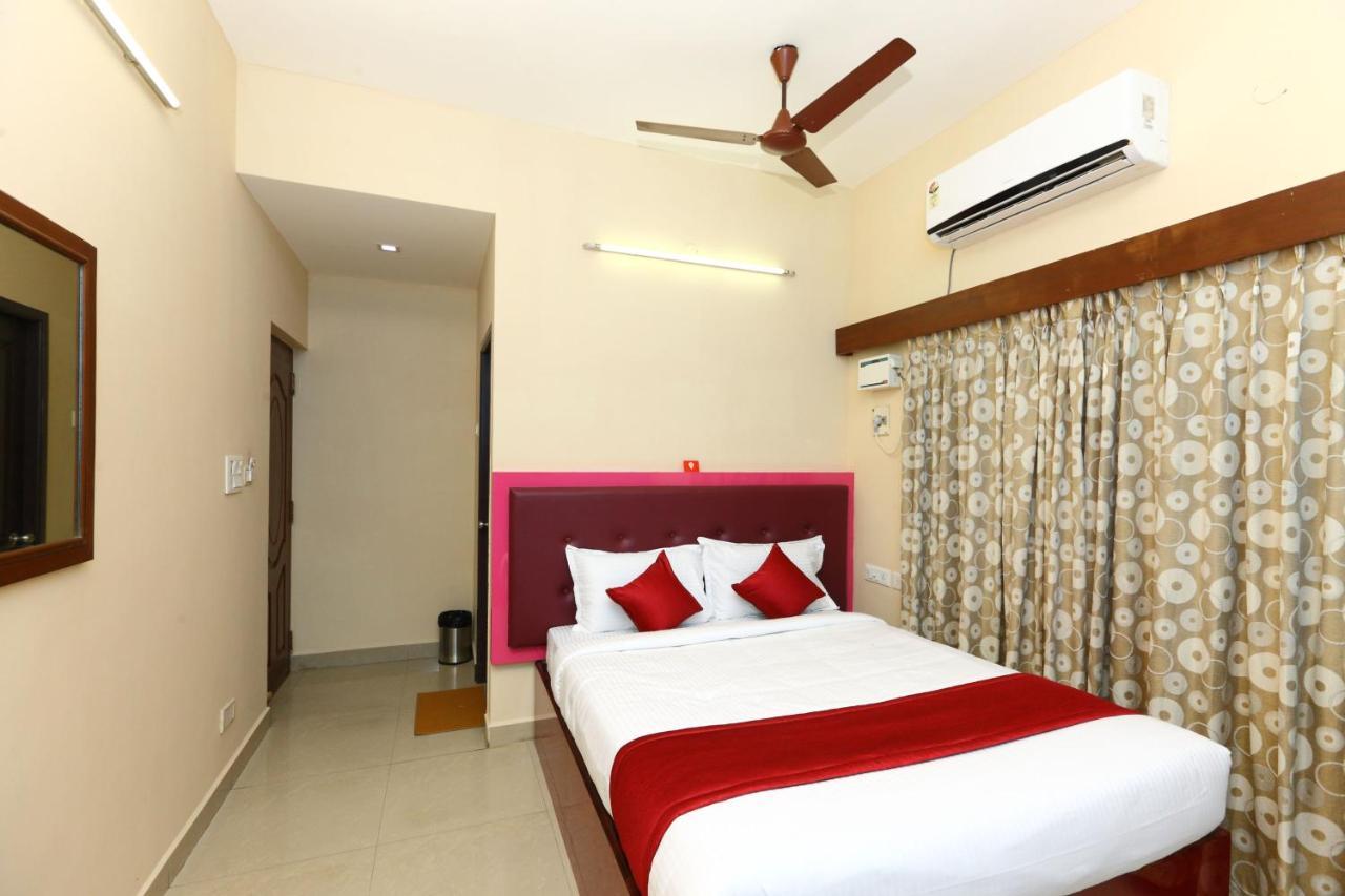 Oyo 8410 Rajeswari Tower Hotel Chennai Exterior foto