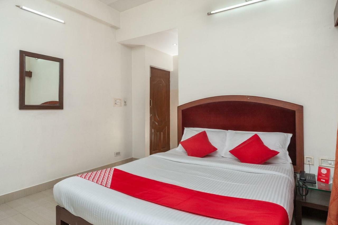 Oyo 8410 Rajeswari Tower Hotel Chennai Exterior foto
