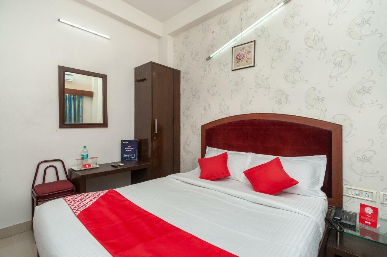 Oyo 8410 Rajeswari Tower Hotel Chennai Exterior foto